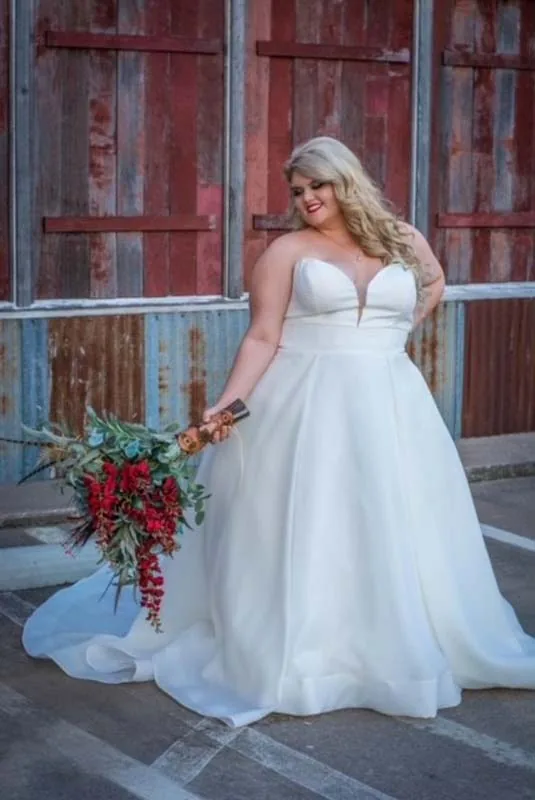 Bliss bride Mackenzie on her wedding day